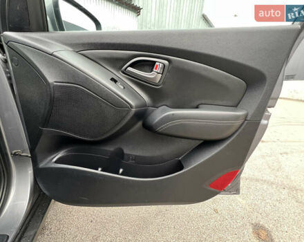 Синий Хендай их35, объемом двигателя 2 л и пробегом 150 тыс. км за 16400 $, фото 25 на Automoto.ua