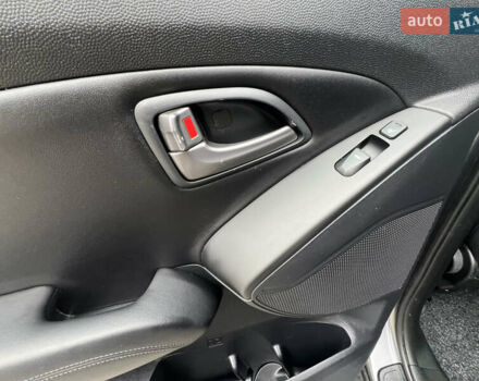 Синий Хендай их35, объемом двигателя 2 л и пробегом 150 тыс. км за 16400 $, фото 20 на Automoto.ua