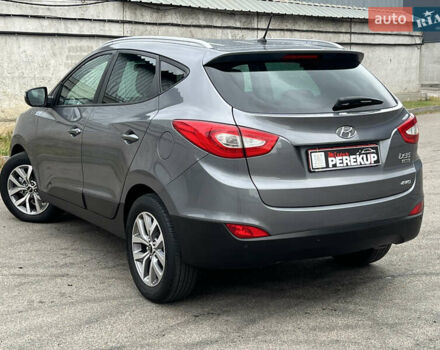 Синий Хендай их35, объемом двигателя 2 л и пробегом 150 тыс. км за 16400 $, фото 3 на Automoto.ua