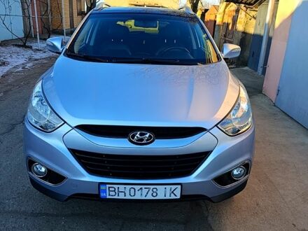 Синій Хендай іх35, об'ємом двигуна 2 л та пробігом 115 тис. км за 11700 $, фото 1 на Automoto.ua