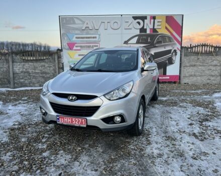 Синий Хендай их35, объемом двигателя 2 л и пробегом 206 тыс. км за 11199 $, фото 1 на Automoto.ua