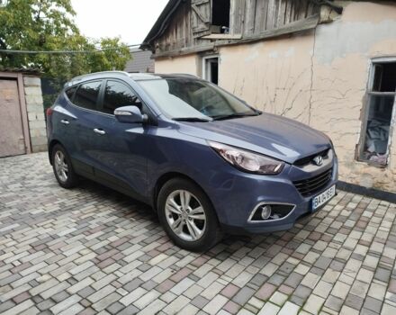 Синий Хендай их35, объемом двигателя 2 л и пробегом 200 тыс. км за 11000 $, фото 1 на Automoto.ua