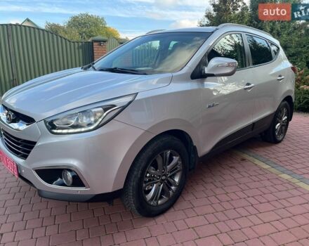 Синий Хендай их35, объемом двигателя 1.7 л и пробегом 201 тыс. км за 12500 $, фото 1 на Automoto.ua