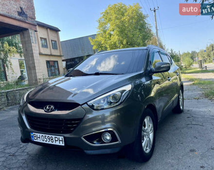 Зеленый Хендай их35, объемом двигателя 2 л и пробегом 186 тыс. км за 11000 $, фото 12 на Automoto.ua
