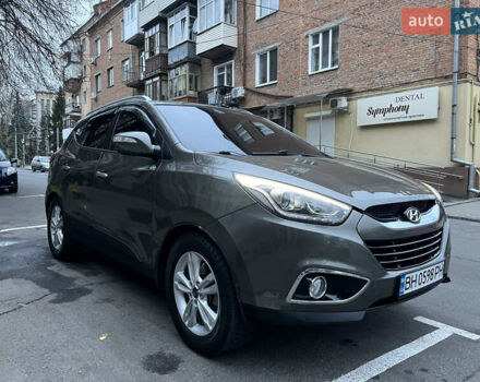 Зеленый Хендай их35, объемом двигателя 2 л и пробегом 187 тыс. км за 10999 $, фото 5 на Automoto.ua