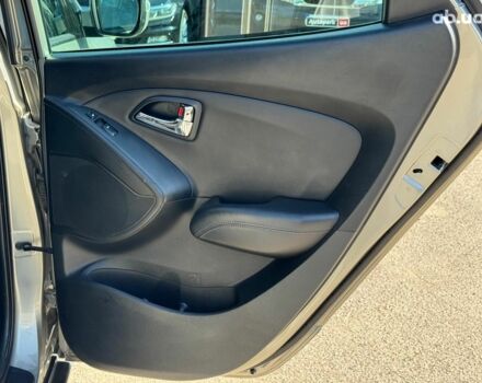 Зелений Хендай іх35, об'ємом двигуна 2 л та пробігом 246 тис. км за 10890 $, фото 24 на Automoto.ua