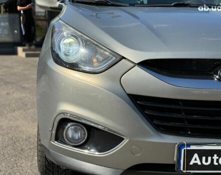 Зелений Хендай іх35, об'ємом двигуна 2 л та пробігом 246 тис. км за 10890 $, фото 10 на Automoto.ua