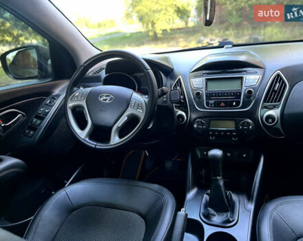 Зеленый Хендай их35, объемом двигателя 2 л и пробегом 186 тыс. км за 11000 $, фото 20 на Automoto.ua