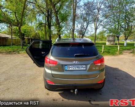 Зеленый Хендай их35, объемом двигателя 2 л и пробегом 178 тыс. км за 8500 $, фото 9 на Automoto.ua