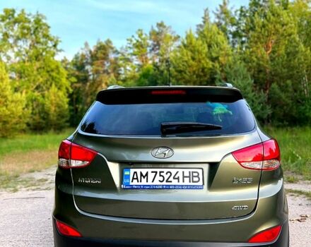 Зелений Хендай іх35, об'ємом двигуна 2 л та пробігом 115 тис. км за 11200 $, фото 4 на Automoto.ua