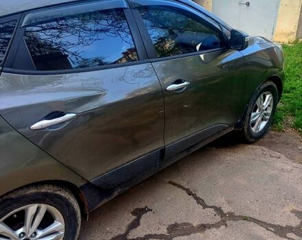 Зеленый Хендай их35, объемом двигателя 2 л и пробегом 178 тыс. км за 8500 $, фото 1 на Automoto.ua