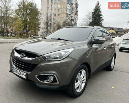 Зеленый Хендай их35, объемом двигателя 2 л и пробегом 187 тыс. км за 10999 $, фото 6 на Automoto.ua