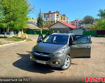 Зеленый Хендай их35, объемом двигателя 2 л и пробегом 178 тыс. км за 8500 $, фото 2 на Automoto.ua