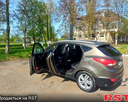 Зеленый Хендай их35, объемом двигателя 2 л и пробегом 178 тыс. км за 8500 $, фото 7 на Automoto.ua