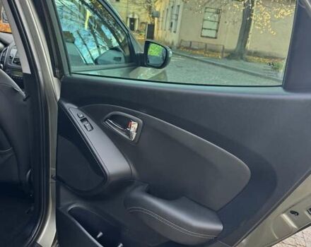 Зеленый Хендай их35, объемом двигателя 2 л и пробегом 170 тыс. км за 14400 $, фото 32 на Automoto.ua