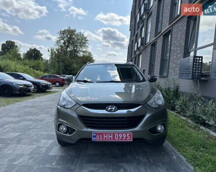 Зеленый Хендай их35, объемом двигателя 2 л и пробегом 212 тыс. км за 13650 $, фото 5 на Automoto.ua