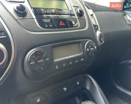 Зеленый Хендай их35, объемом двигателя 2 л и пробегом 212 тыс. км за 13650 $, фото 20 на Automoto.ua