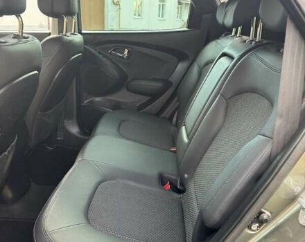 Зеленый Хендай их35, объемом двигателя 2 л и пробегом 170 тыс. км за 14400 $, фото 35 на Automoto.ua