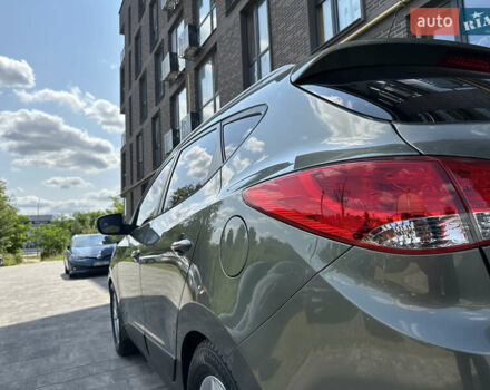 Зелений Хендай іх35, об'ємом двигуна 2 л та пробігом 212 тис. км за 13650 $, фото 10 на Automoto.ua