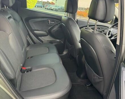 Зеленый Хендай их35, объемом двигателя 2 л и пробегом 170 тыс. км за 14400 $, фото 31 на Automoto.ua