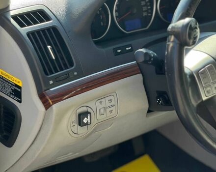 Сірий Хендай іх55 (Веракруз), об'ємом двигуна 3.8 л та пробігом 238 тис. км за 10800 $, фото 7 на Automoto.ua