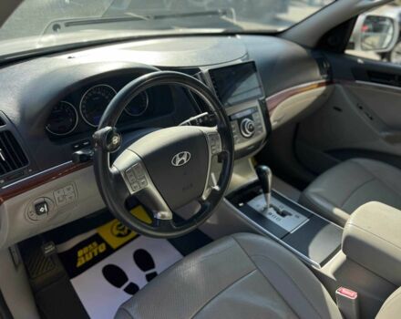 Сірий Хендай іх55 (Веракруз), об'ємом двигуна 3.8 л та пробігом 238 тис. км за 10800 $, фото 10 на Automoto.ua