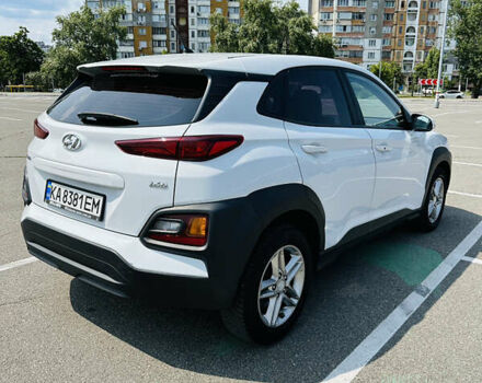 Белый Хендай Kona, объемом двигателя 1.58 л и пробегом 128 тыс. км за 16500 $, фото 5 на Automoto.ua
