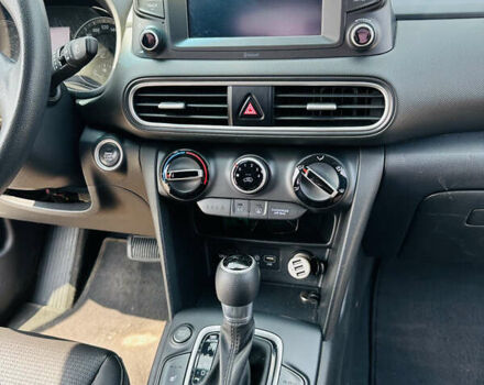 Белый Хендай Kona, объемом двигателя 1.58 л и пробегом 128 тыс. км за 16500 $, фото 10 на Automoto.ua