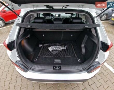 Белый Хендай Kona, объемом двигателя 0 л и пробегом 15 тыс. км за 15300 $, фото 50 на Automoto.ua