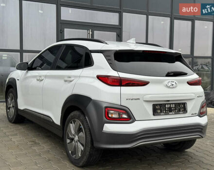 Белый Хендай Kona, объемом двигателя 0 л и пробегом 179 тыс. км за 16350 $, фото 15 на Automoto.ua