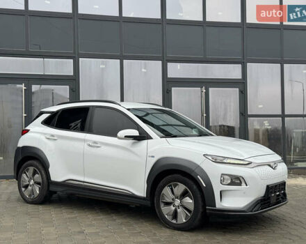 Белый Хендай Kona, объемом двигателя 0 л и пробегом 179 тыс. км за 16350 $, фото 10 на Automoto.ua