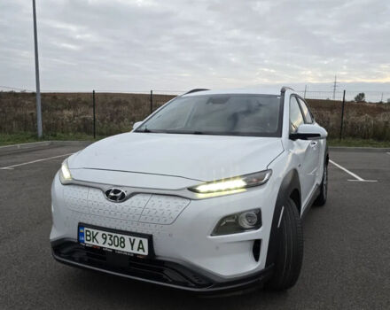 Білий Хендай Kona, об'ємом двигуна 0 л та пробігом 113 тис. км за 15900 $, фото 3 на Automoto.ua