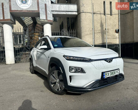 Хендай Kona 2018 в Хмельницком на Automoto.ua Белый Хендай Kona, объемом двигателя 0 л и пробегом 94 тыс. км за 14800 $, фото 12 на Automoto.ua