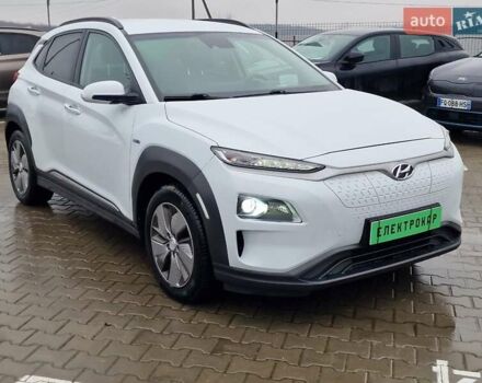 Белый Хендай Kona, объемом двигателя 0 л и пробегом 15 тыс. км за 15300 $, фото 6 на Automoto.ua