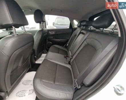 Белый Хендай Kona, объемом двигателя 0 л и пробегом 15 тыс. км за 15300 $, фото 42 на Automoto.ua