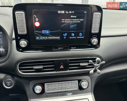 Белый Хендай Kona, объемом двигателя 0 л и пробегом 179 тыс. км за 16350 $, фото 58 на Automoto.ua