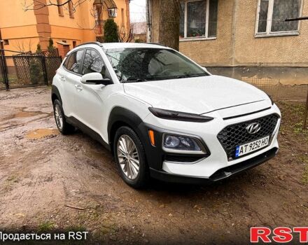 Білий Хендай Kona, об'ємом двигуна 2 л та пробігом 60 тис. км за 16000 $, фото 1 на Automoto.ua