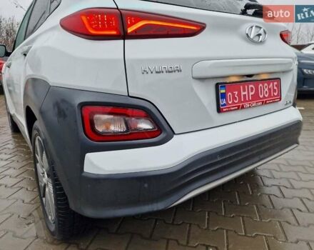 Белый Хендай Kona, объемом двигателя 0 л и пробегом 15 тыс. км за 15300 $, фото 16 на Automoto.ua