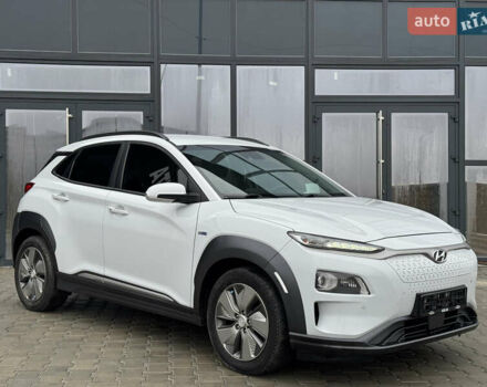 Белый Хендай Kona, объемом двигателя 0 л и пробегом 179 тыс. км за 16350 $, фото 12 на Automoto.ua