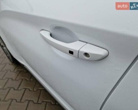 Белый Хендай Kona, объемом двигателя 0 л и пробегом 15 тыс. км за 15300 $, фото 18 на Automoto.ua