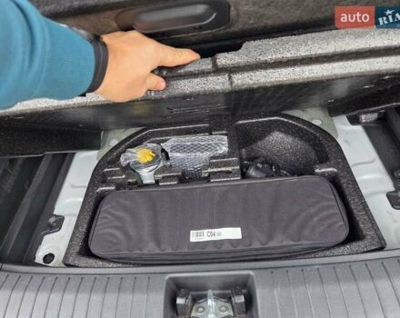 Белый Хендай Kona, объемом двигателя 0 л и пробегом 38 тыс. км за 15000 $, фото 9 на Automoto.ua