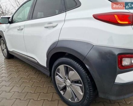 Белый Хендай Kona, объемом двигателя 0 л и пробегом 15 тыс. км за 15300 $, фото 15 на Automoto.ua
