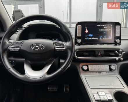 Белый Хендай Kona, объемом двигателя 0 л и пробегом 179 тыс. км за 16350 $, фото 57 на Automoto.ua