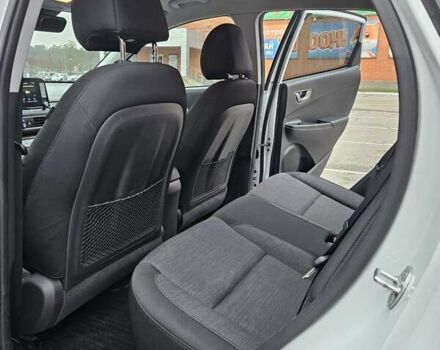 Белый Хендай Kona, объемом двигателя 0 л и пробегом 155 тыс. км за 16000 $, фото 25 на Automoto.ua