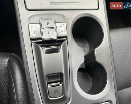 Белый Хендай Kona, объемом двигателя 0 л и пробегом 179 тыс. км за 16350 $, фото 61 на Automoto.ua