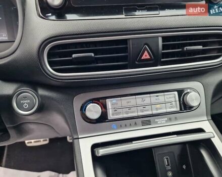 Белый Хендай Kona, объемом двигателя 0 л и пробегом 15 тыс. км за 15300 $, фото 36 на Automoto.ua