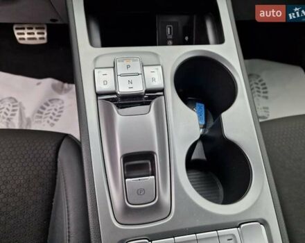 Белый Хендай Kona, объемом двигателя 0 л и пробегом 15 тыс. км за 15300 $, фото 38 на Automoto.ua