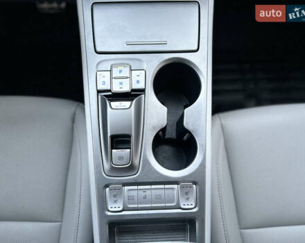 Белый Хендай Kona, объемом двигателя 0 л и пробегом 126 тыс. км за 16999 $, фото 18 на Automoto.ua