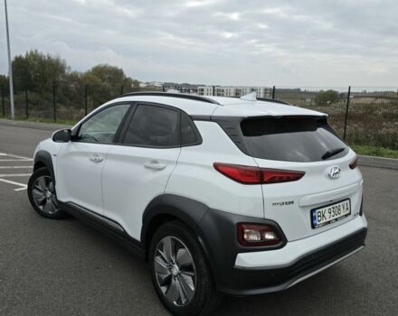 Білий Хендай Kona, об'ємом двигуна 0 л та пробігом 113 тис. км за 15900 $, фото 1 на Automoto.ua