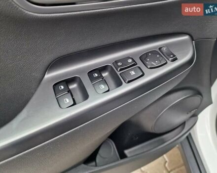 Белый Хендай Kona, объемом двигателя 0 л и пробегом 15 тыс. км за 15300 $, фото 20 на Automoto.ua